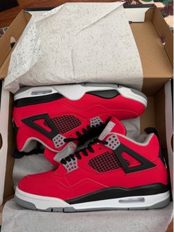 Jordan 4 toro red