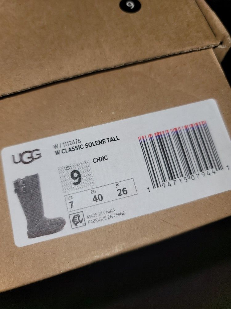 Tall Knit UGG Boots. Brand New In Box. Size 9. 