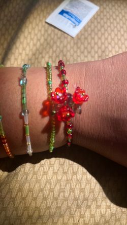 Red rose bracelet