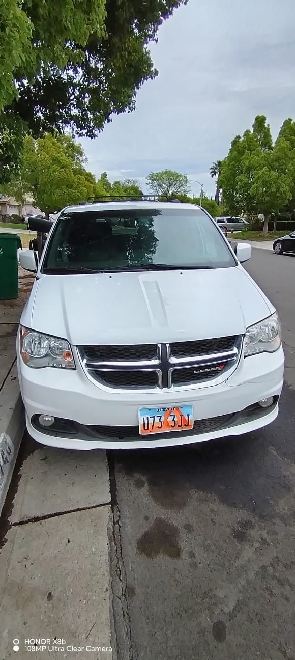 2017 DODGE Caravan