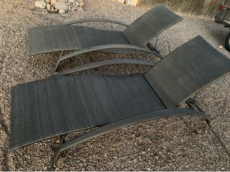 Outdoor lounge chairs