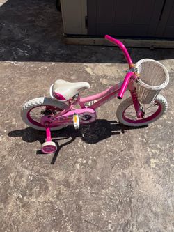 Girl bike size 12 working grade