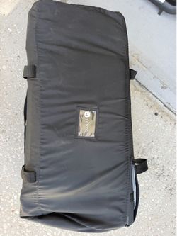 Portable Baby Playard / Pack N Play with Bassinet Insert – Gray