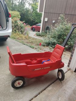 Radio flyer wagon