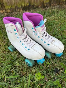Roller Derby Roller Star 600 Roller Skates – Women’s Size 8 – $30 OBO