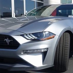 Ford Mustang 2021 7k miles Premium Turbo Engine