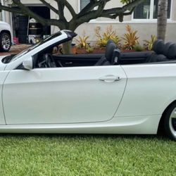 2011 BMW 335i CONVERTIBLE,  NEW ENGINE 