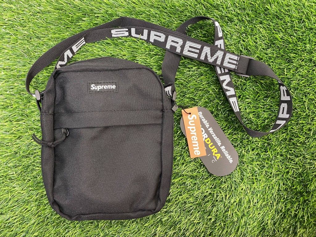 SUPREME CROSSOVER MESSENGER SHOULDER BAG BLACK WHITE NEW A5