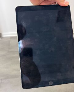 ipad 10.5 A1709