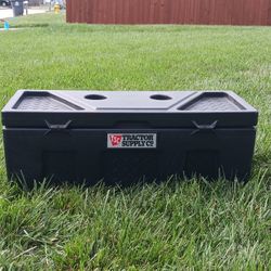 Tractor Supply Tool Box 35"x14"x14"