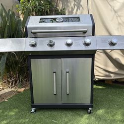 BBQ GRILL 5 Burners BRAND NEW 
