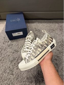 Dior low b23 size 42 ( size 9-9.5)