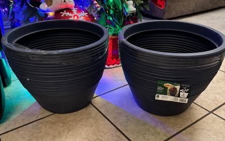 18.9 in. Ashton Large Brushed Denim Blue High-Density Resin Planter (18.9 in. D x 14.8 in. H)