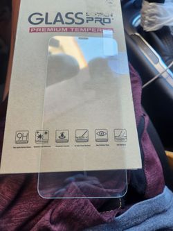 iPhone 11 tempered glass screen protector