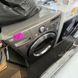 LG GAS DRYER WITH STEAM