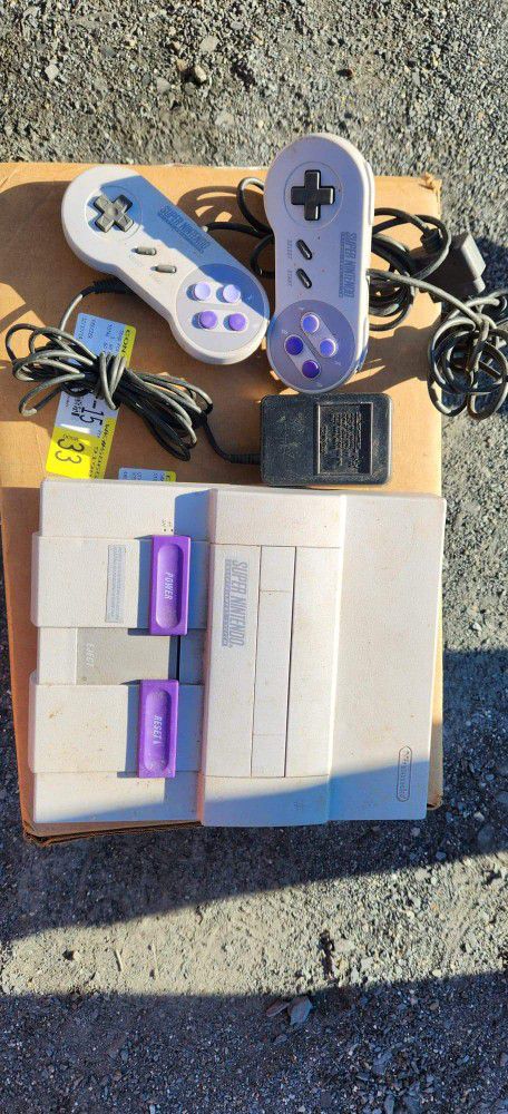 Vintage Super Nintendo Entertainment System (SNES)