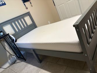 Twin bed with mattress