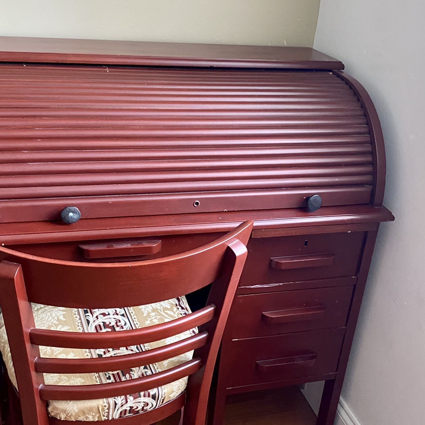 Vintage Brown Roll Up Desk With Matching Chair 🪑 Pick Up Only 