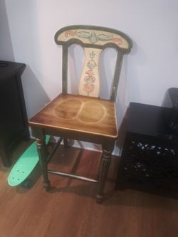 2 vintage chairs
