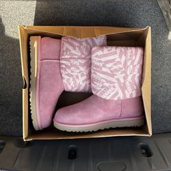 Women’s Pink Ugg Boots 