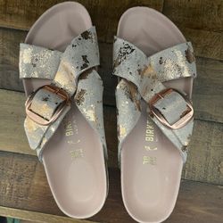 Birkenstock Rose gold Color 