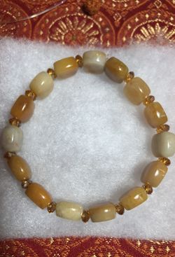 Yellow jade bracelet