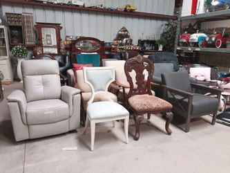 Accent Chairs, Recliners, Vanity Chairs, Lift Chair and More!