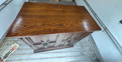 Mueble Licorera Antique brown wood 2-door hinged wardrobe armoire, Ornate Handles 54in