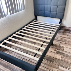 Cama Twin Size Nueva En Su Caja Incluye Colchon Memory Foam 