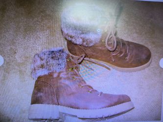 Cliffs by White Mountain Brown Fox Suede Fur Boots Size 5.5 M