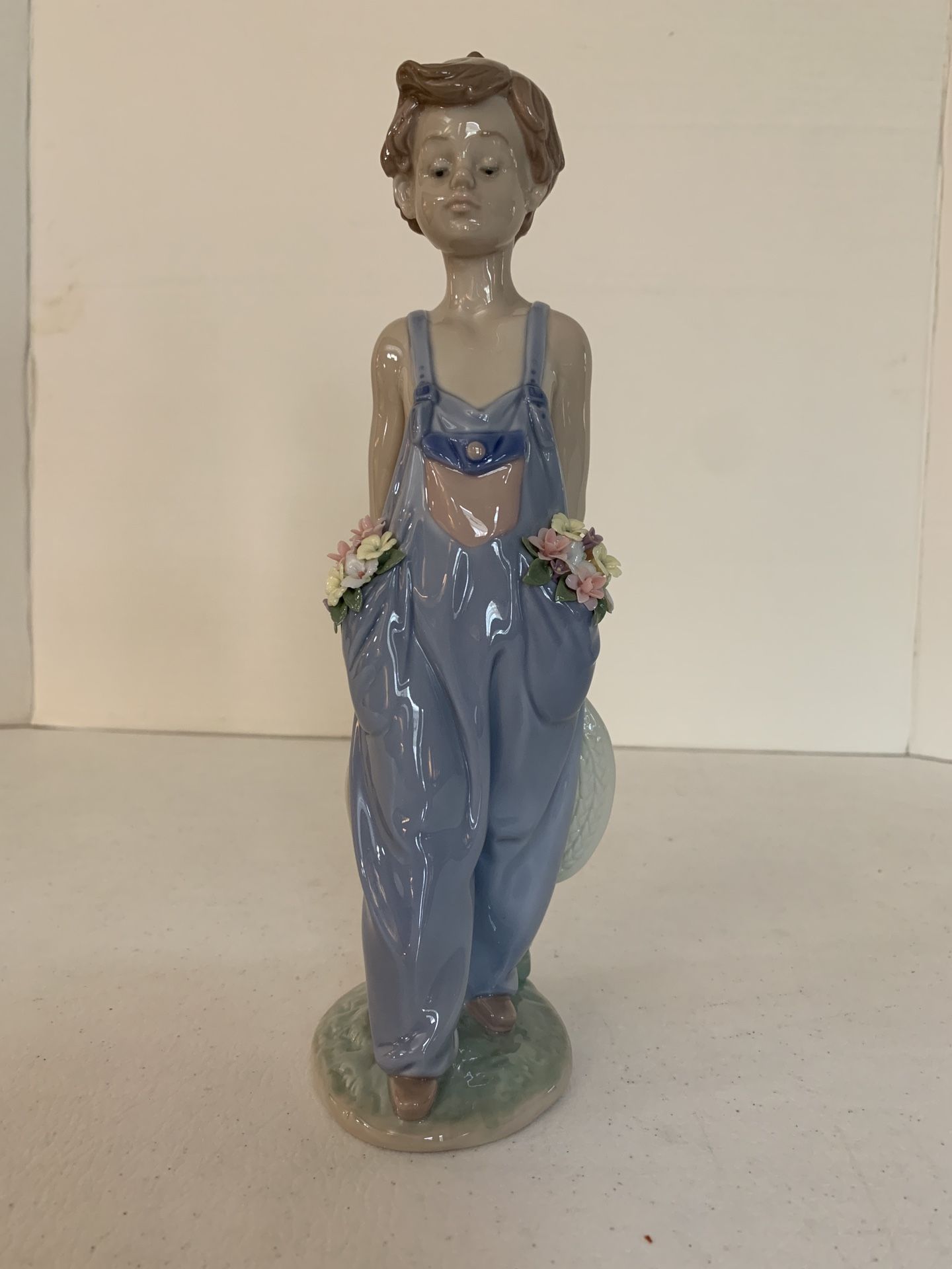 Lladro - Pocket Full of Wishes