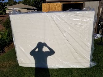 New queen mattress memory foam