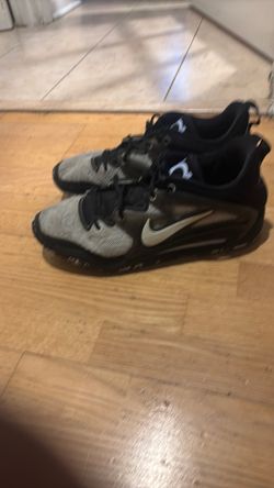 Size 13 M Basketball Shoes