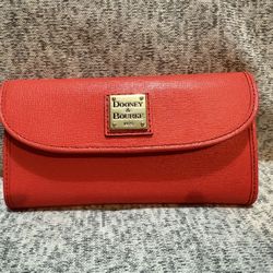 Dooney & Bourke Continental Clutch wallet in red saffiano leather