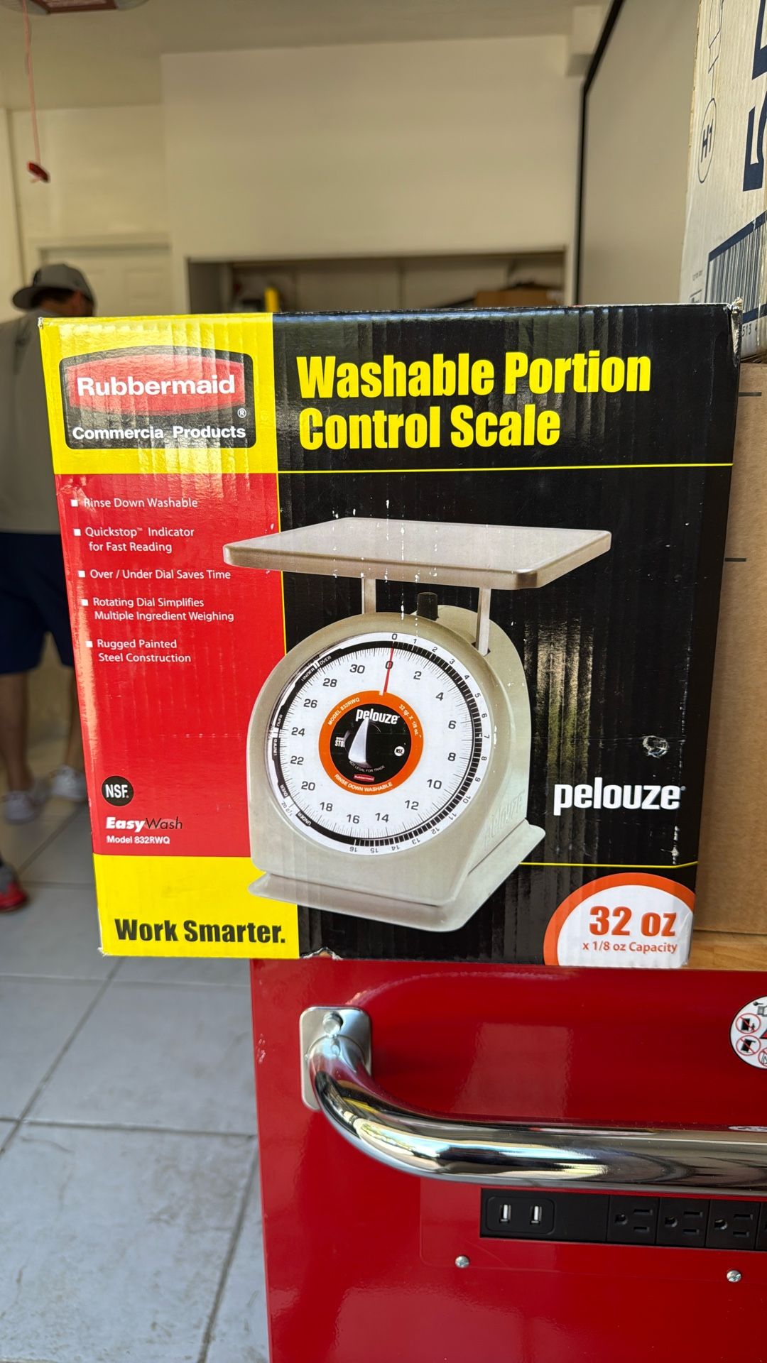 Rubbermaid Control Scale -  Pelouze