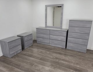 Dresser With Mirror, Chest And Two Nightstands 🌌 Comoda Con Espejo, Gavetero Y Dos Mesitas De Noche 🌌