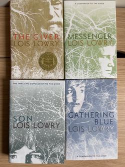 Autographed Lois Lowry The Giver Quartet 4-Book Set