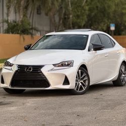 2020 LEXUS IS 300