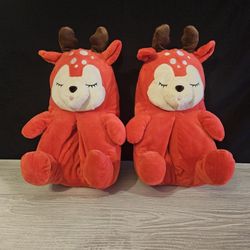 Christmas Reindeer Deer Slippers Red Medium. Brand New