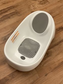Baby bath tub