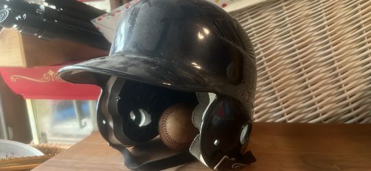 Baseball helmet