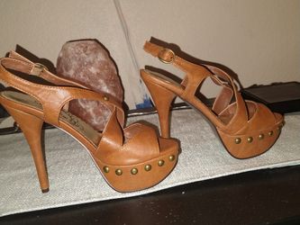 Brand New. Matty's. Size 7(There's More)