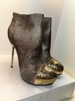  Issue Bronze Textured High Heel Platform Booties shoes size 11