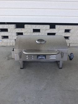 Smoke hollow portable grill