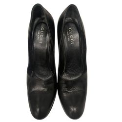 Gucci Round-Toe Leather Pumps With Stiletto Heel. Size 9 B
