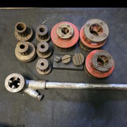 RIDGID  Ratchet Threader Set