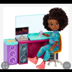 Mattel Karma’s World Recording Studio Toy Playset With Mattel Karma Doll & Accessories, Includes Collectible Record