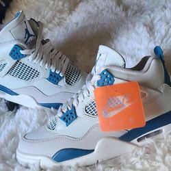 Jordan 4 Retro Military Blue