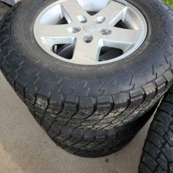 2013 Jeep Wangler Wheel