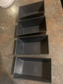 4 mini loaf pans - Chicago Metallic